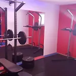 Filip - Private Pool & Gym Pula