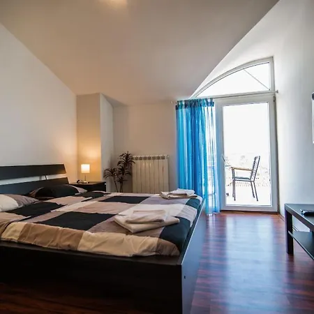 Vila Filip - Private Pool & Gym Pula