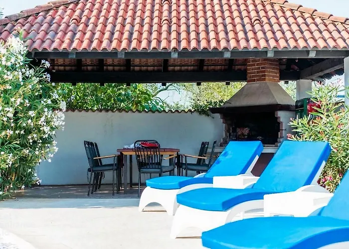 Villa Filip - Private Pool & Gym