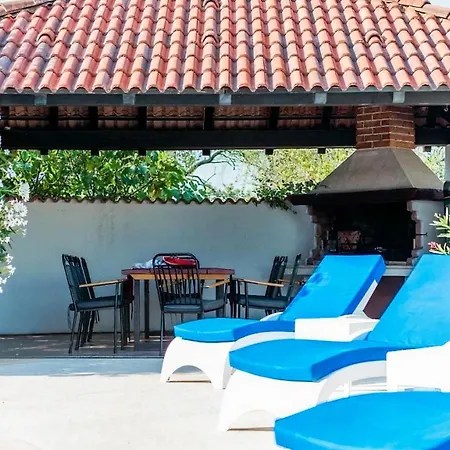 Villa Filip - Private Pool & Gym