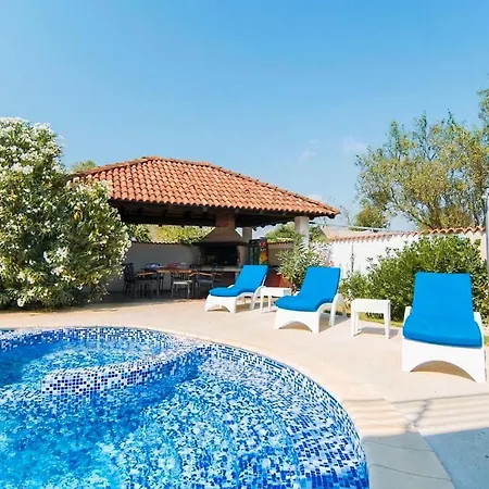 Villa Filip - Private Pool & Gym *