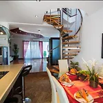 Filip - Private Pool & Gym
