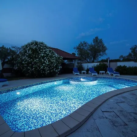 Filip - Private Pool & Gym Villa