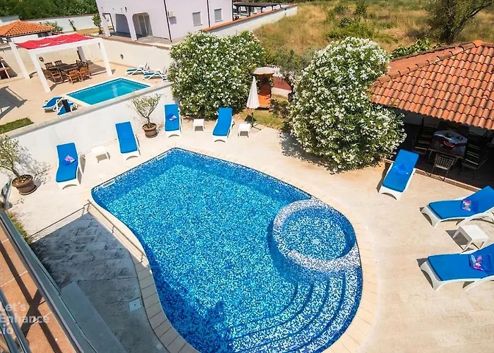 וילה Filip - Private Pool & Gym